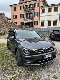 VOLKSWAGEN Tiguan 1ª serie - 2016