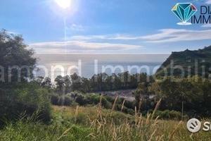 Terreno in parte edificabile a forza d'agro