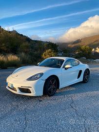 Porsche cayman 718 s 