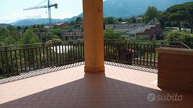 Bilocale con ingresso indip., terrazzo e garage