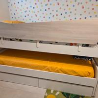 Letto a castello scorrevole con due letti singoli 