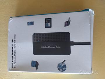 Lettore di schede 4 in 1