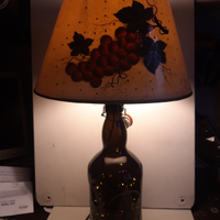 Lume con bottiglia birra