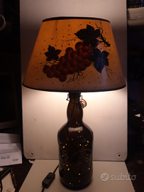 Lume con bottiglia birra