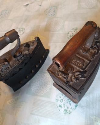 coppia di ferri da stiro a brace 1875/1900
