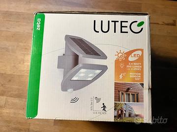 LAMPADA SOLARE ESTERNO LED a SENSORE DI MOVIMENTO