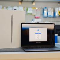 MACBOOK AIR M1 8+512 GB