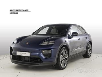 PORSCHE Macan 4