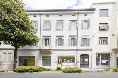 Stabile/Edifico/Palazzo - Gorizia