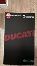 Silenziatore Akrapovic