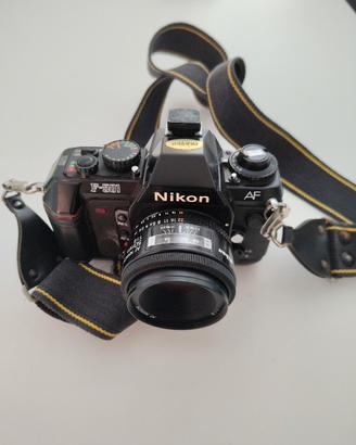 fotocamera Nikon F501