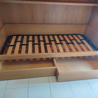 Letto singolo con cassetti