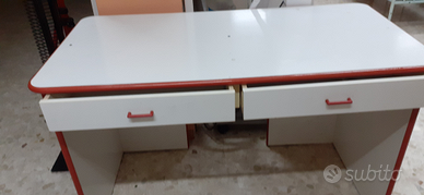 Scrivania per video giochi