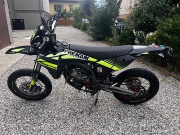 Super motard Fantic 50cc