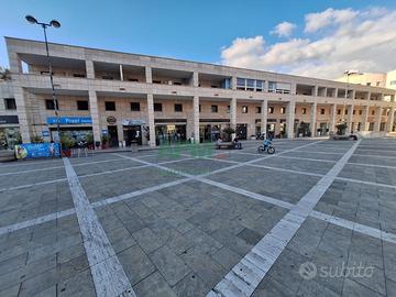 " RENDE ZONA METROPOLIS LUMINOSO APPARTAMENTO MQ 