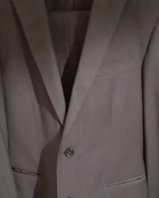 vestito uomo elegante 