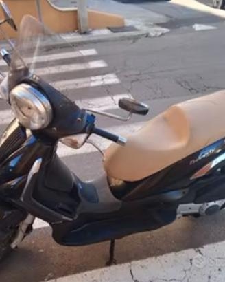 Beverly 300 tourer 2010 unico proprietario