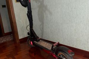 Monopattino elettrico Ienyrid m4