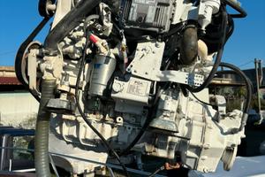 Motore entro bordo vm 504 lb 115(150)hp