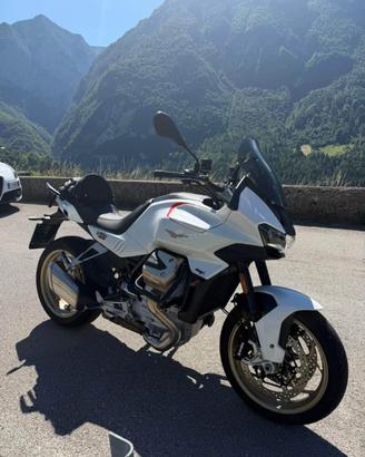 2023 Moto Guzzi v100 Mandello