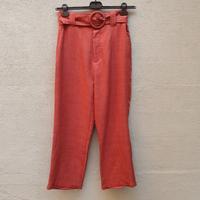 Pantalone estivo di Stradivarius color terracotta 