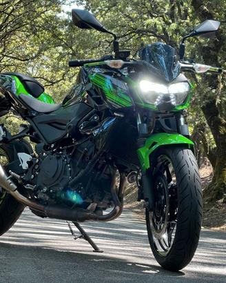 Moto kawasaki z400