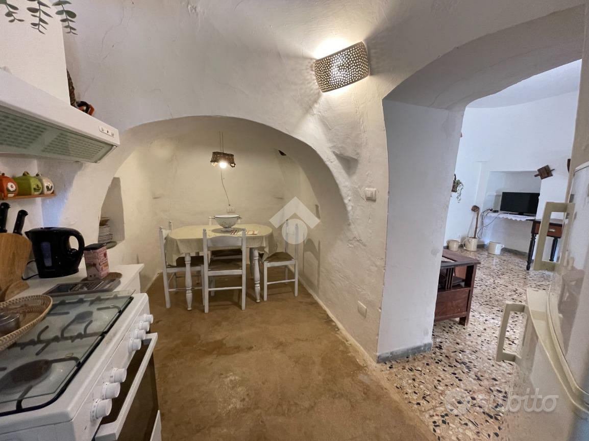 RUSTICO A CISTERNINO - Vista 4