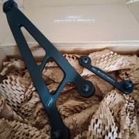 Staffa rimozione pedane e leve  Suzuki GSX S 750