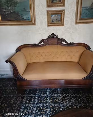 divano e 4 poltrone 