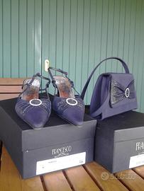 Sandali chiusi con pochette abbinata