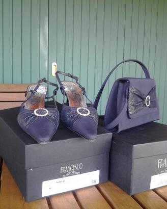 Sandali chiusi con pochette abbinata