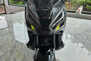 honda xadv 750 2024 km 3000 unico proprietario 