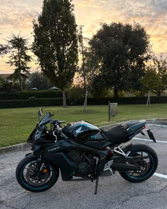 Honda Cbr 650 depotenziata A2 (35 kw)