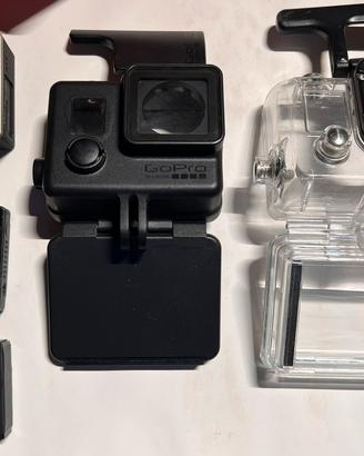 GoPro 3 con 2  custodie 1 subacquea