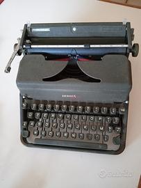 Macchina da scrivere Hermes 2000