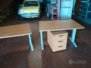 Scrivania ufficio