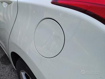 Sportello carb HYUNDAI I30 1396cc diesel 2015