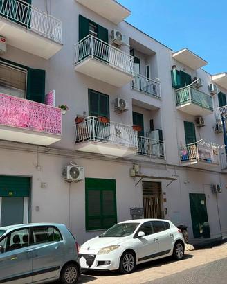 2 LOCALI A NAPOLI