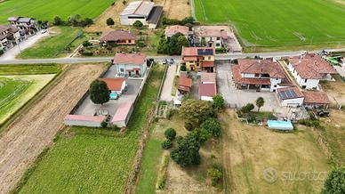 BIFAMILIARE A CASSOLNOVO