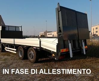 IVECO AD 260S31 - Km 229.000 Pianale con rampe
