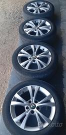 cerchi e gomme alfa Giulietta 