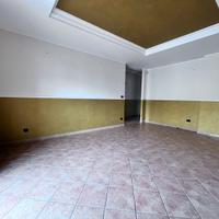 QUADRIVANI AL SECONDO PIANO in zona servita