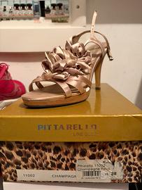 Scarpe con tacco