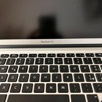 MACBOOK PRO