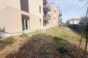 3 LOCALI A LOMAZZO
