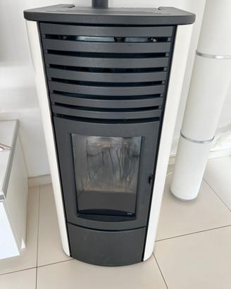 Stufa pellett MCZ idro clio 16kw