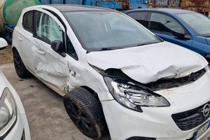 Opel Corsa 1.4 GPL Incidentata