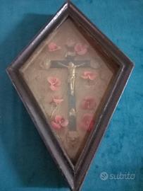   Raro crocifisso in piccola teca inizi 1900 