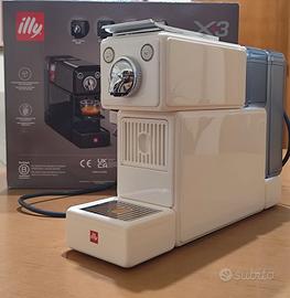 Illy X3 colore bianco