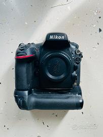 Nikon D800 + Battery grip MB-D12